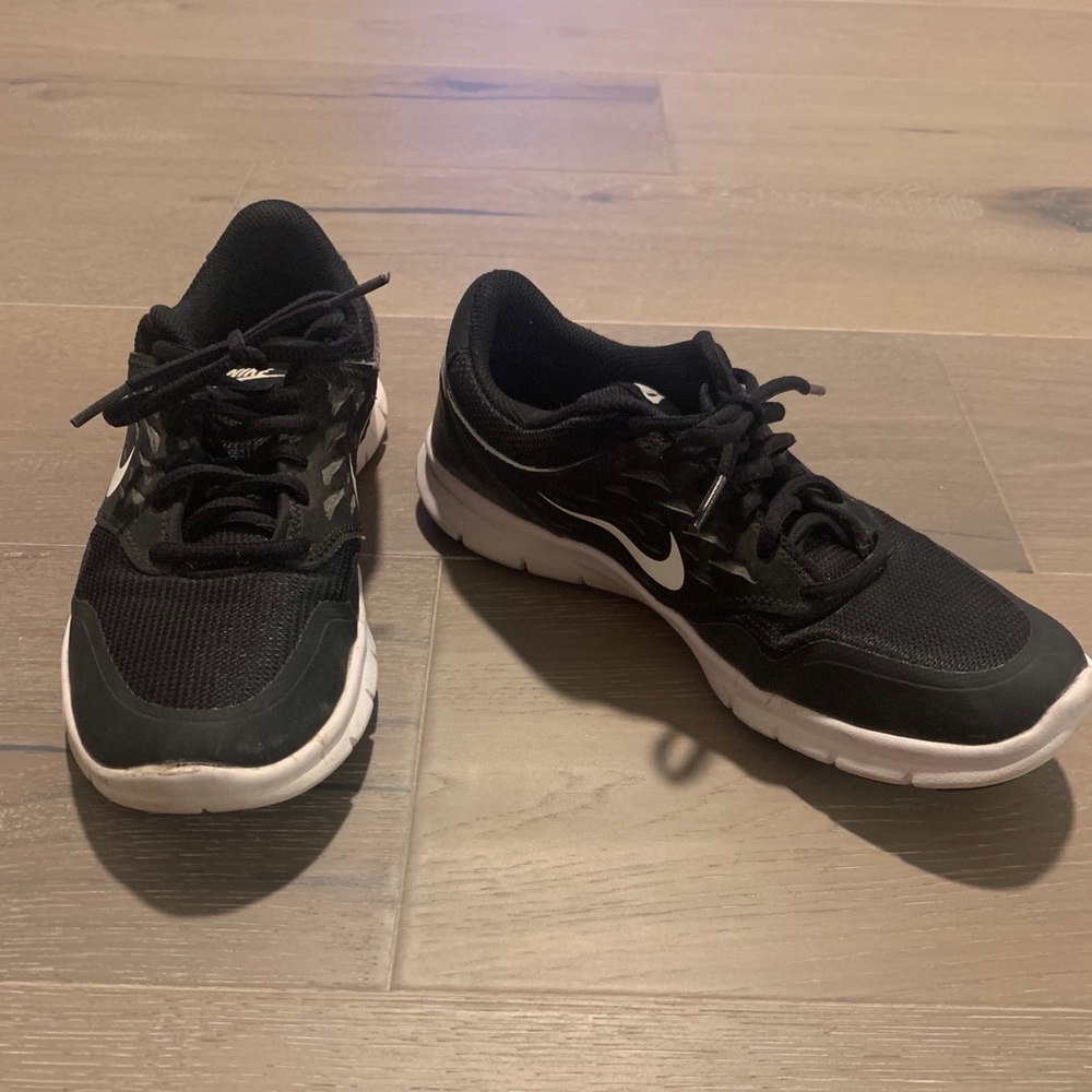 Black Nike Athletic Shoes